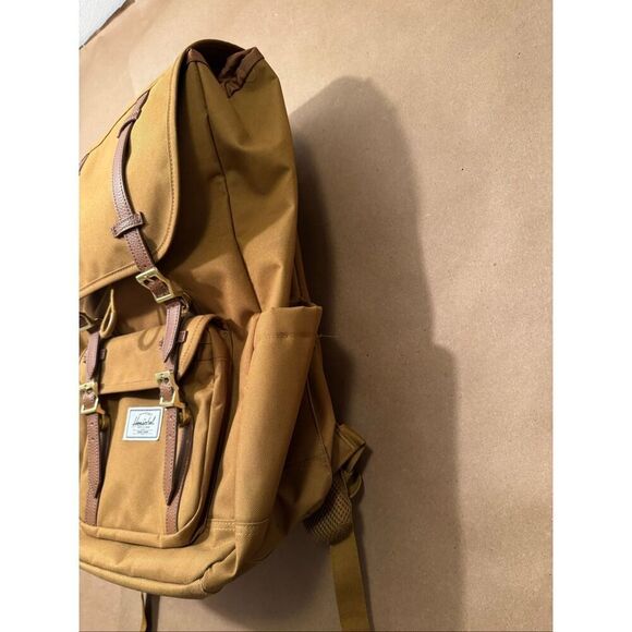 Hershel Supply Co. Little American Backpack - Picture 4 of 9